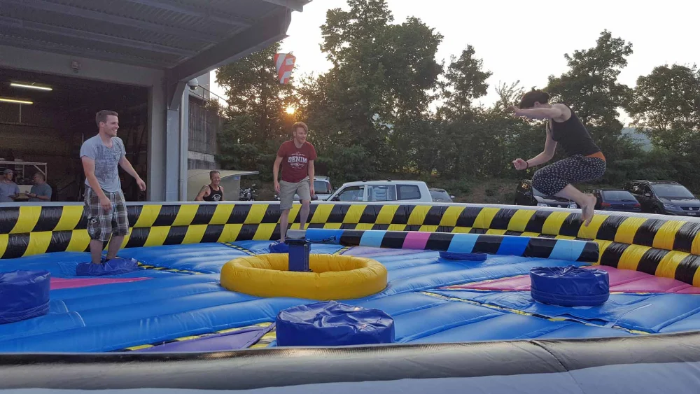 Wipe Out / Broom