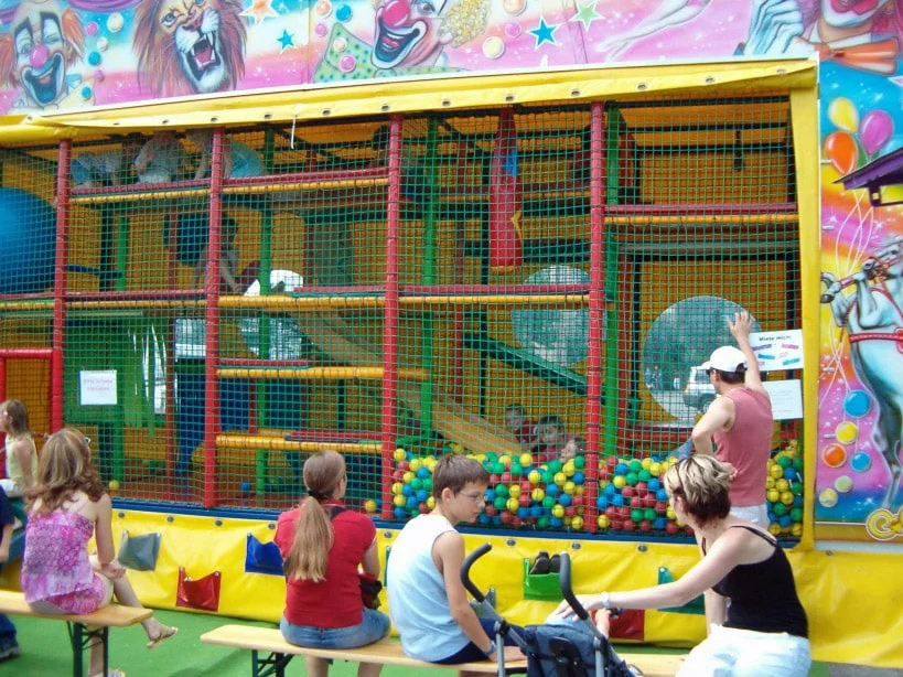 Spielhauswagen