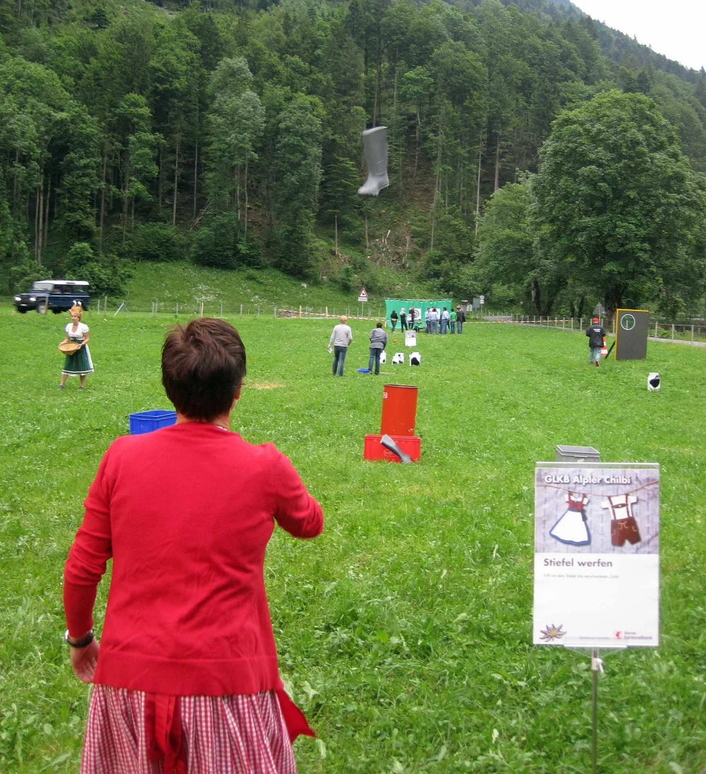 Stiefelwerfen