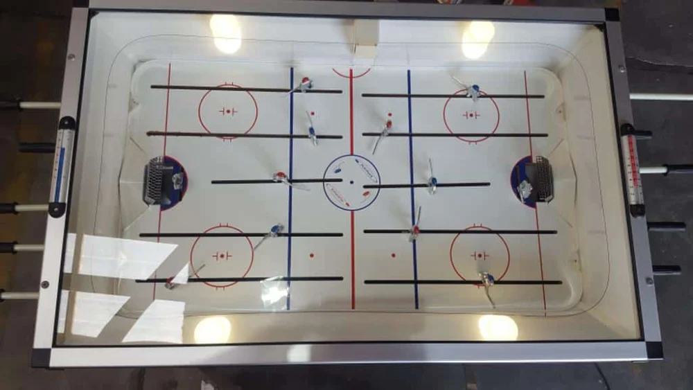 Tischeishockey